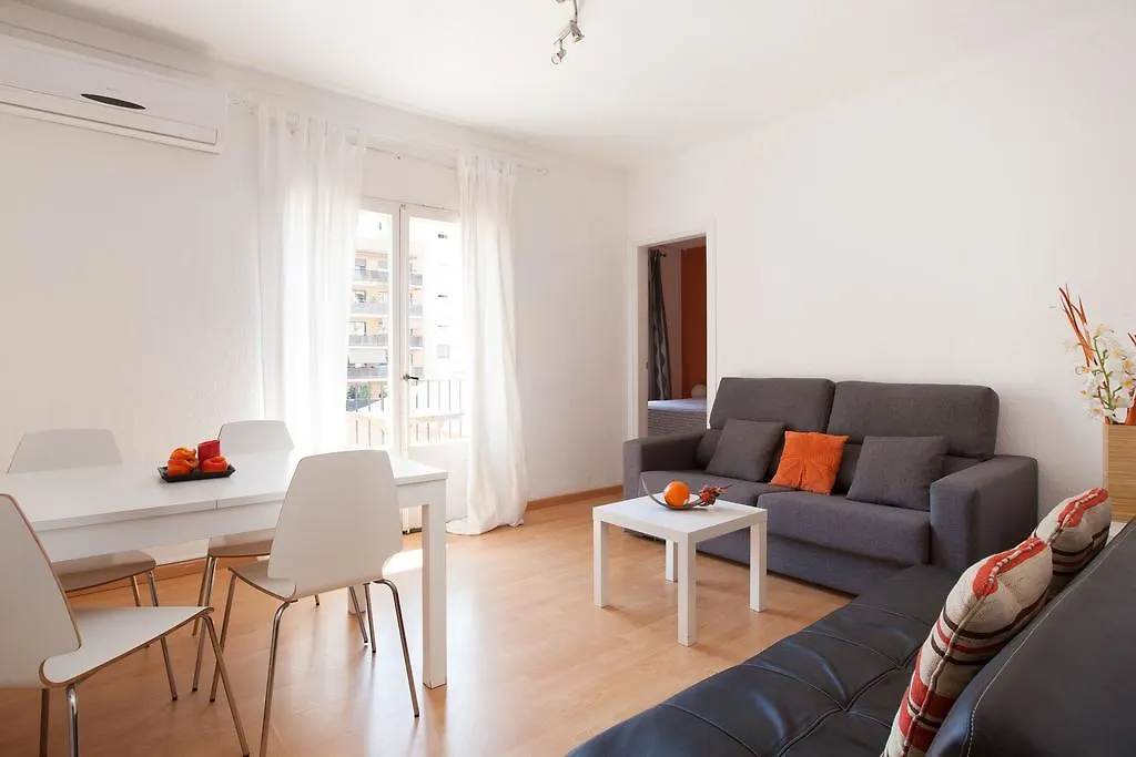 Your Home - Sagrada Familia Apartment Barcelona
